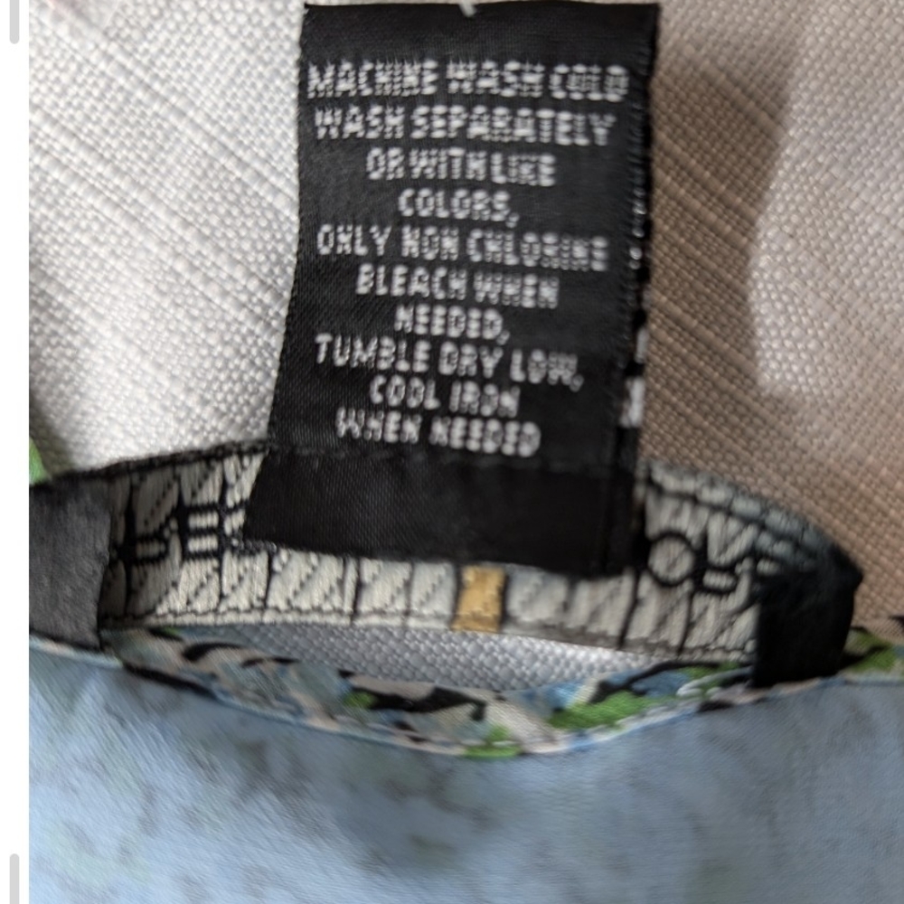 Floral Blue Women's Top - Picture 7 of 7